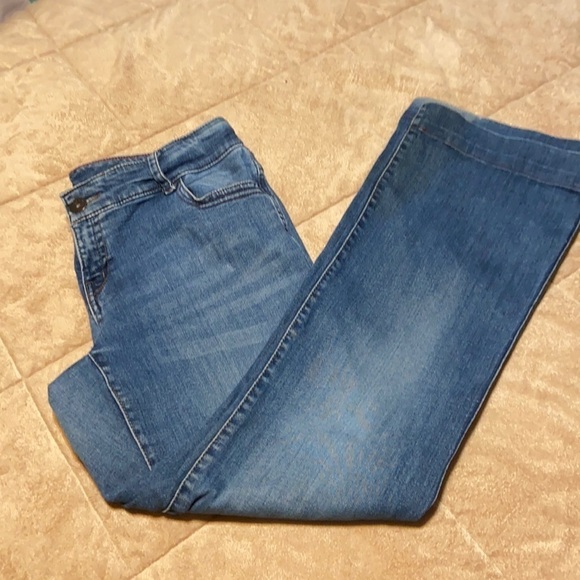 Eddie Bauer low rise bootcut Jeans - Picture 2 of 12
